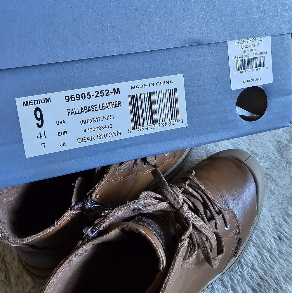 Palladium Pallabase Leather Boots - Picture 7 of 7